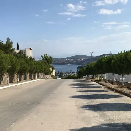 Guendogan Kuecuekbuek Te Deniz'E 5 Dakika 펜션