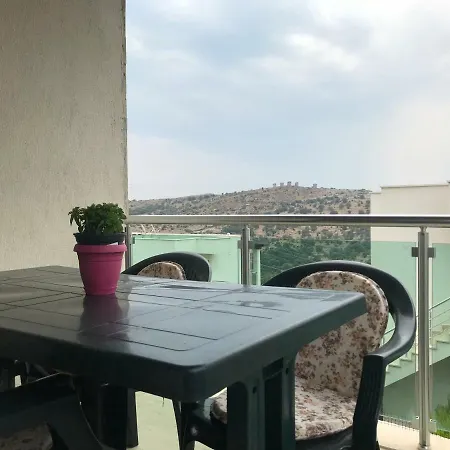 Guendogan Kuecuekbuek Te Deniz'E 5 Dakika * 군도간