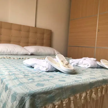 Guendogan Kuecuekbuek Te Deniz'E 5 Dakika 펜션 *