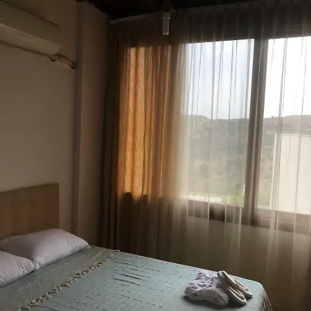 Guendogan Kuecuekbuek Te Deniz'E 5 Dakika