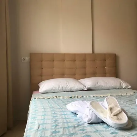 Guendogan Kuecuekbuek Te Deniz'E 5 Dakika Vakantiehuis *